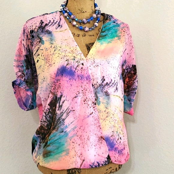 Multicolor splatter graphic top sleeve detail Small EUC tie-dye watercolors - Picture 2 of 8
